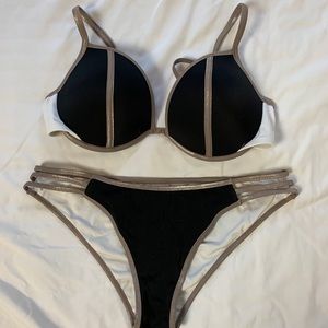 Victoria Secrete Bikini